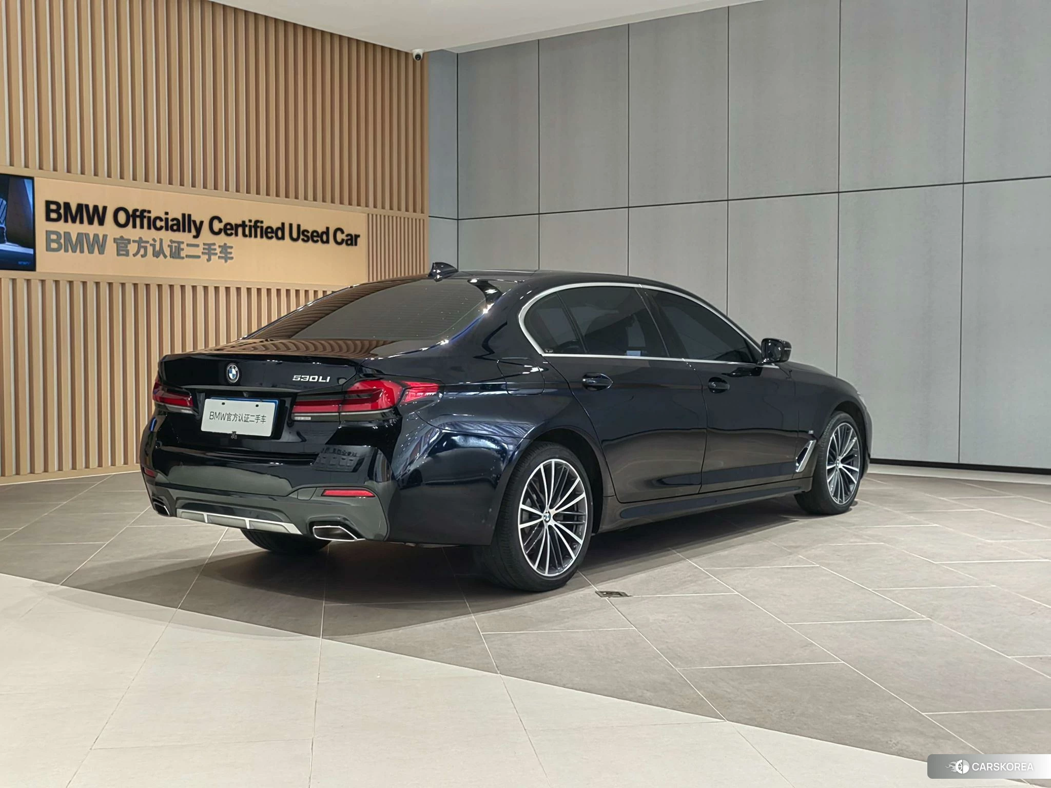 BMW 5 series 2023 Черный из Китая, фото 2
