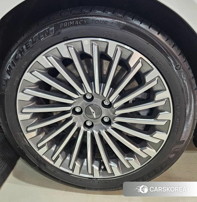 Genesis Electrified G80 (RG3) 2022 Белый из Кореи, фото 2