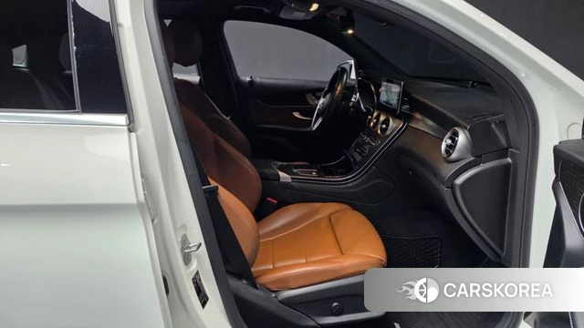 Mercedes-Benz GLC-Class X253 2020 Белый из Кореи, фото 2