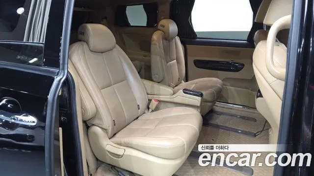 Kia The New Carnival 2019 Черный из Кореи, фото 2