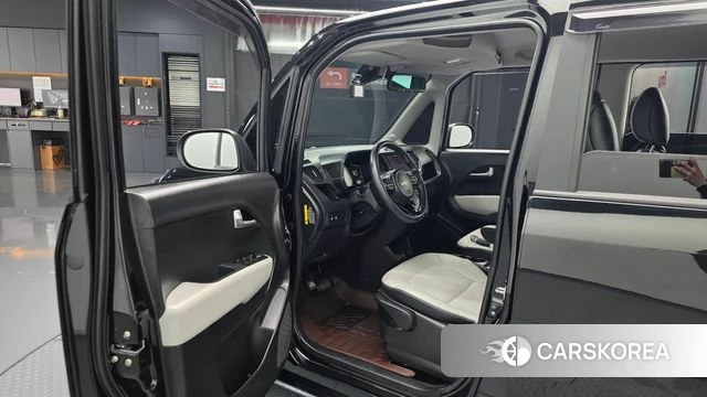 Kia The New Kia Ray 2023 Черный из Кореи, фото 2