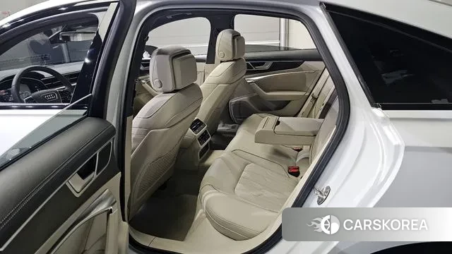 Audi A6 (C8) 2025 Белый из Кореи, фото 2