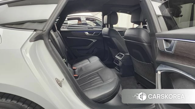 Audi A7 (4K) 2023 Белый из Кореи, фото 2