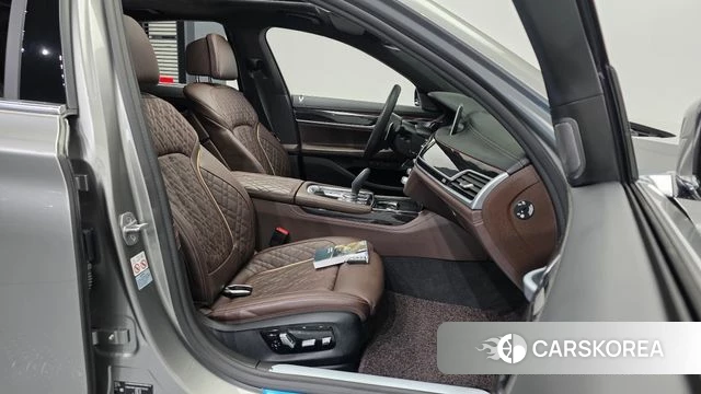 BMW 7 Series (G11) 2021 Серый из Кореи, фото 2