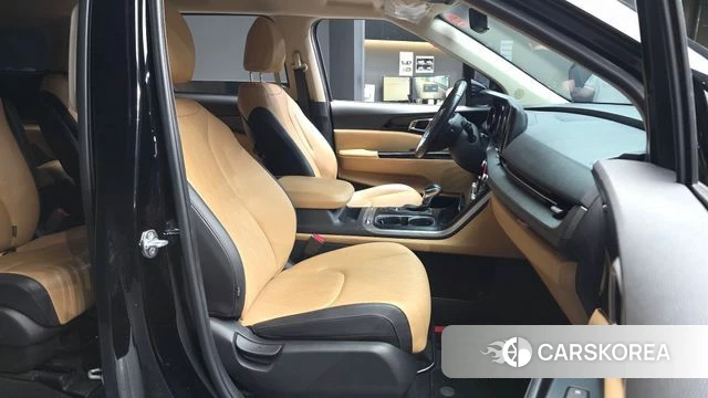 Kia Carnival 4th generation 2022 Черный из Кореи, фото 2