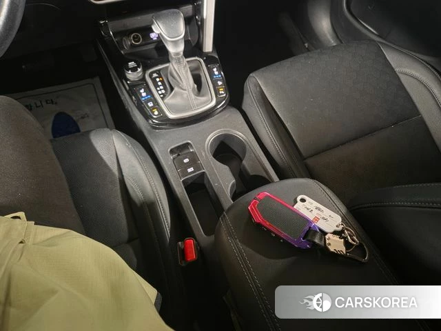 Kia Seltos 2022 Серый из Кореи, фото 2