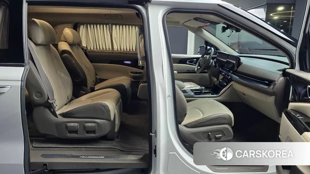 Kia Carnival 4th generation 2023 Белый из Кореи, фото 2