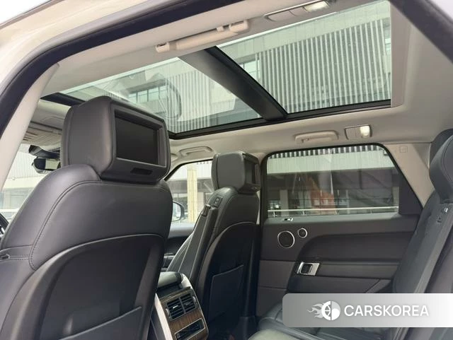 Land Rover Range Rover Sport PHEV 2019 Коричневый из Китая, фото 2