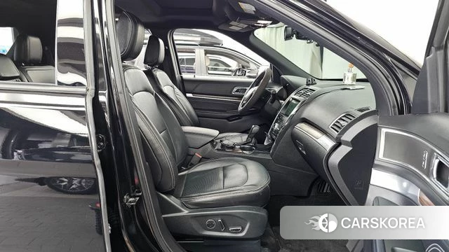Ford Explorer 2018 Черный из Кореи, фото 2