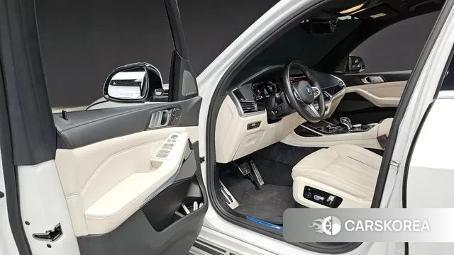 BMW X7 (G07) 2020 Белый из Кореи, фото 2