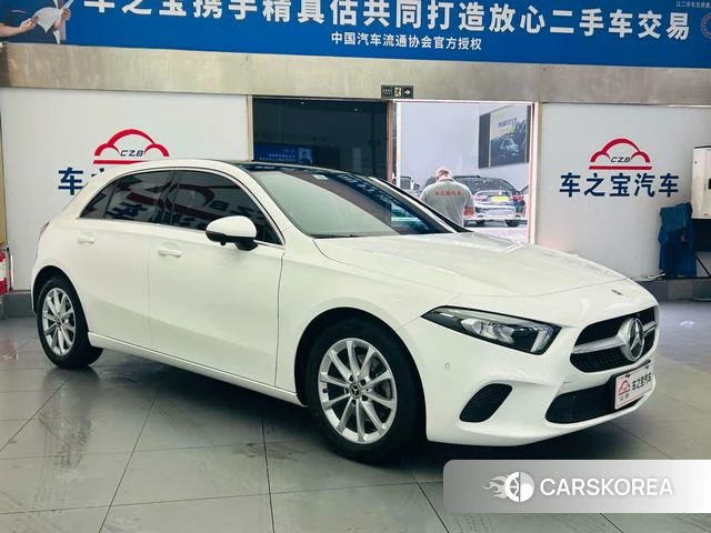 Mercedes-Benz Class A (imported) 2023 Белый из Китая, фото 2