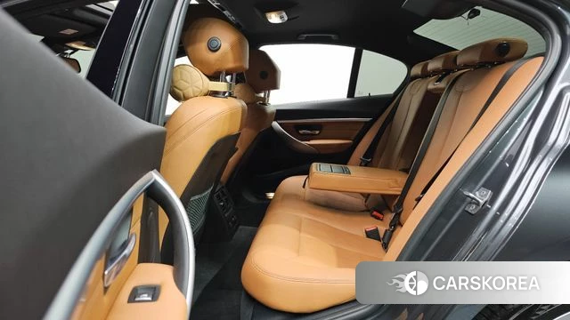 BMW 3 Series (F30) 2018 Серый из Кореи, фото 2
