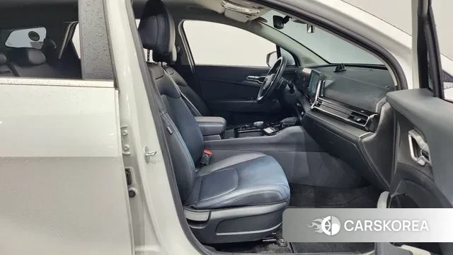 Kia Sportage 5th Generation 2023 Белый из Кореи, фото 2