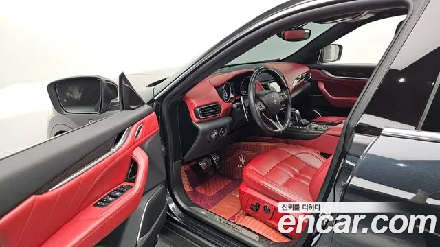 Maserati Levante 2019 Серый из Кореи, фото 2