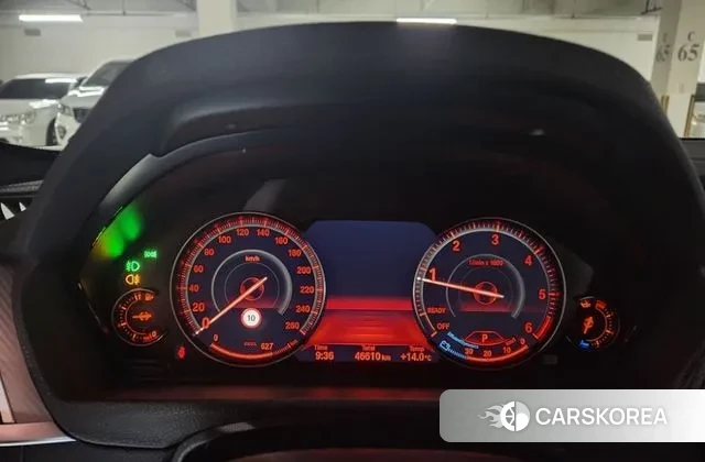 BMW 3 Series (F30) 2018 Белый из Кореи, фото 2