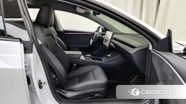 Tesla Model 3 2024 Белый из Кореи, фото 2