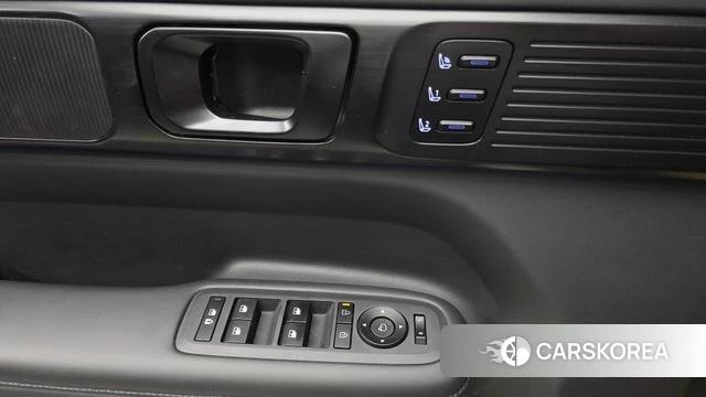 Hyundai Santa Fe (MX5) 2024 Черный из Кореи, фото 2