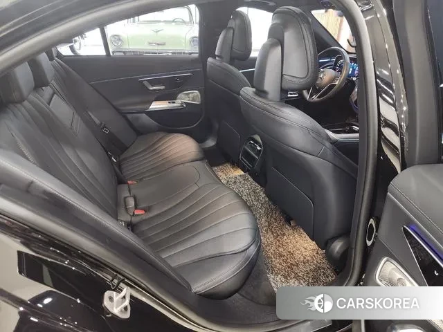 Mercedes-Benz E-Class W214 2025 Черный из Кореи, фото 2