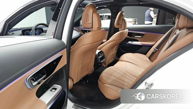 Mercedes-Benz E-Class W214 2024 Белый из Кореи, фото 2