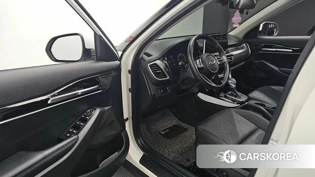 Kia Seltos 2020 Белый из Кореи, фото 2