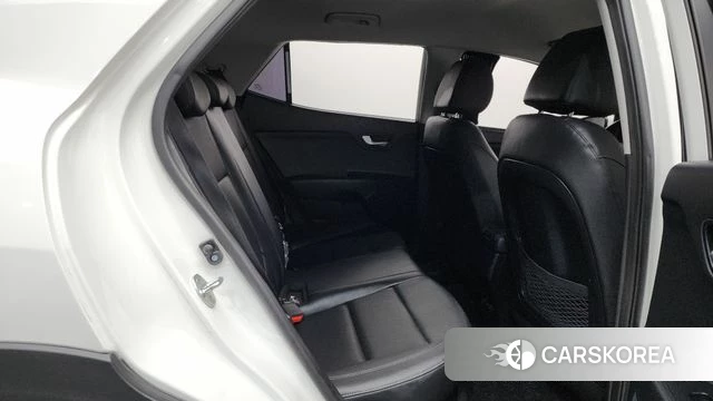 Kia Stonic 2019 Белый из Кореи, фото 2