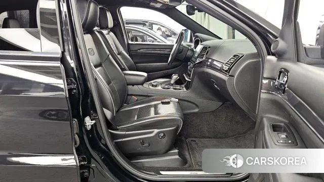 Jeep Grand Cherokee 2019 Черный из Кореи, фото 2