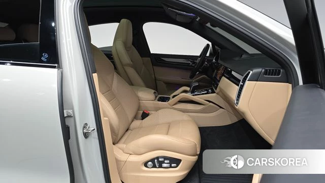 Porsche Cayenne (PO536) 2021 Серебристо-серый из Кореи, фото 2
