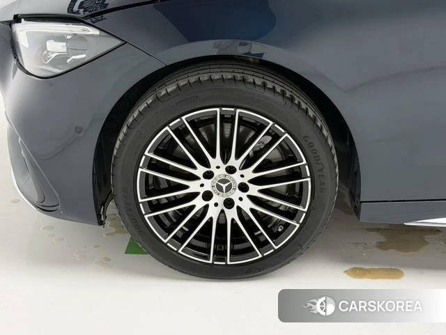 Mercedes-Benz Class C 2023 Другой из Китая, фото 2