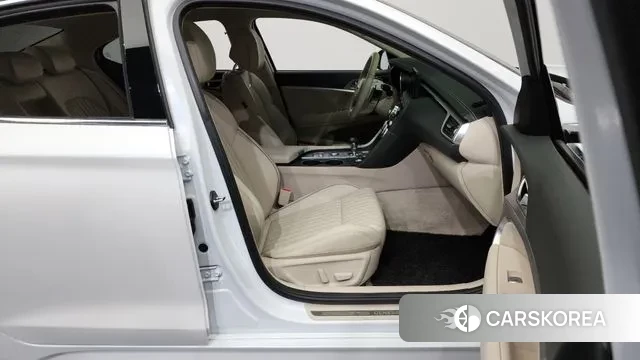 Genesis The New G70 2021 Белый из Кореи, фото 2