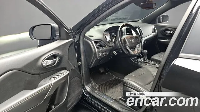 Jeep Cherokee (KL) id 2911646 из Кореи 2