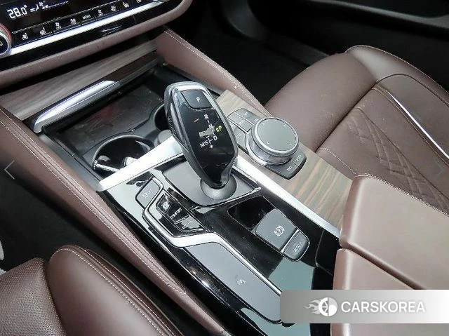 BMW 5 Series (G30) 2019 Серый из Кореи, фото 2