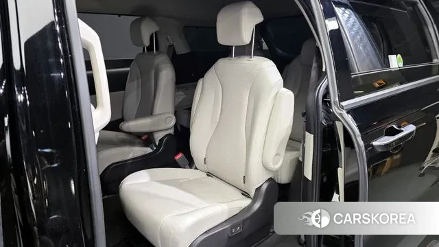Kia Carnival 4th generation 2021 Черный из Кореи, фото 2