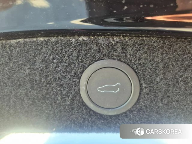 Tesla Model 3 2024 Черный из Кореи, фото 2