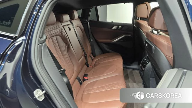 BMW X6 (G06) 2025 Черный из Кореи, фото 2