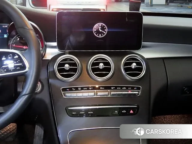 Mercedes-Benz C-Class W205 2018 Черный из Кореи, фото 2