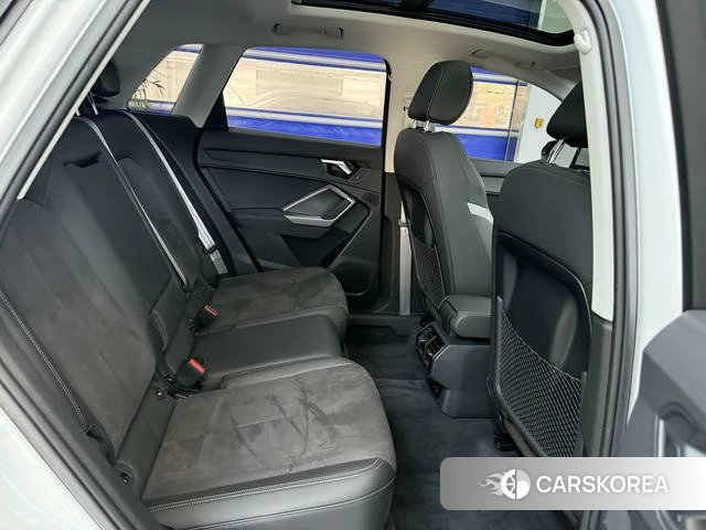 Audi Q3 2022 Белый из Китая, фото 2