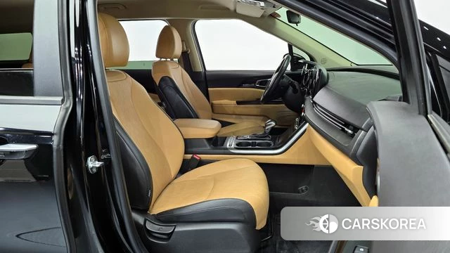 Kia Carnival 4th generation 2021 Черный из Кореи, фото 2