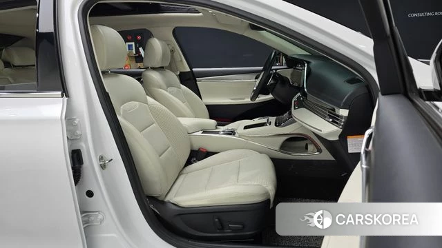 Hyundai The New Grandeur IG Hybrid 2021 Белый из Кореи, фото 2