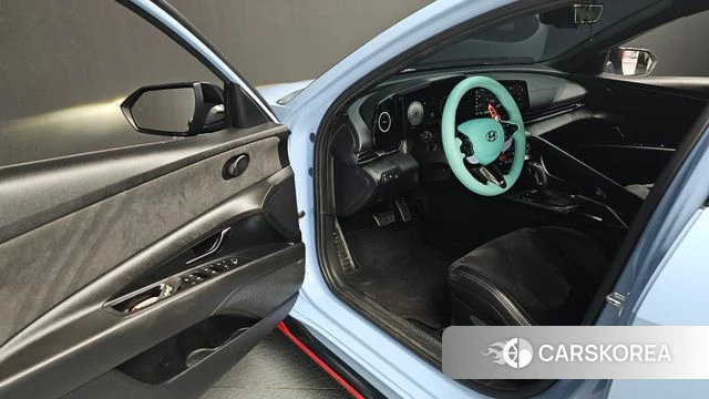 Hyundai Avante (CN7) 2022 Небесно-голубой из Кореи, фото 2