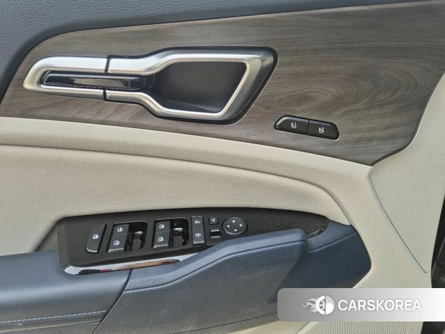 Kia Sportage 5th Generation 2022 Черный из Кореи, фото 2
