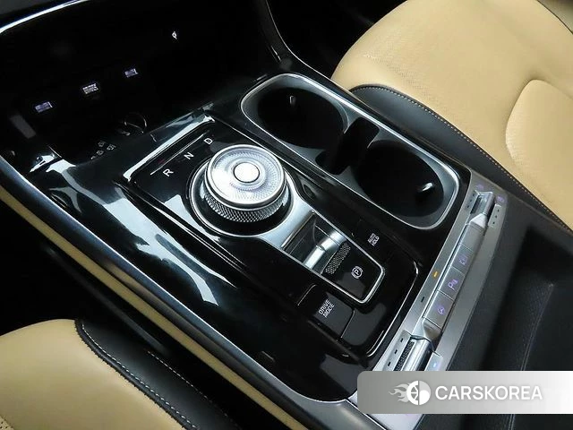 Kia Carnival 4th generation 2023 Белый из Кореи, фото 2
