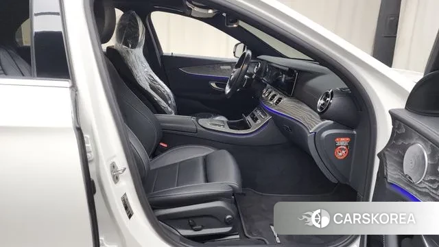 Mercedes-Benz E-Class W213 2020 Белый из Кореи, фото 2