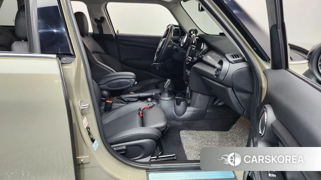 Mini Cooper 2020 Коричневый из Кореи, фото 2