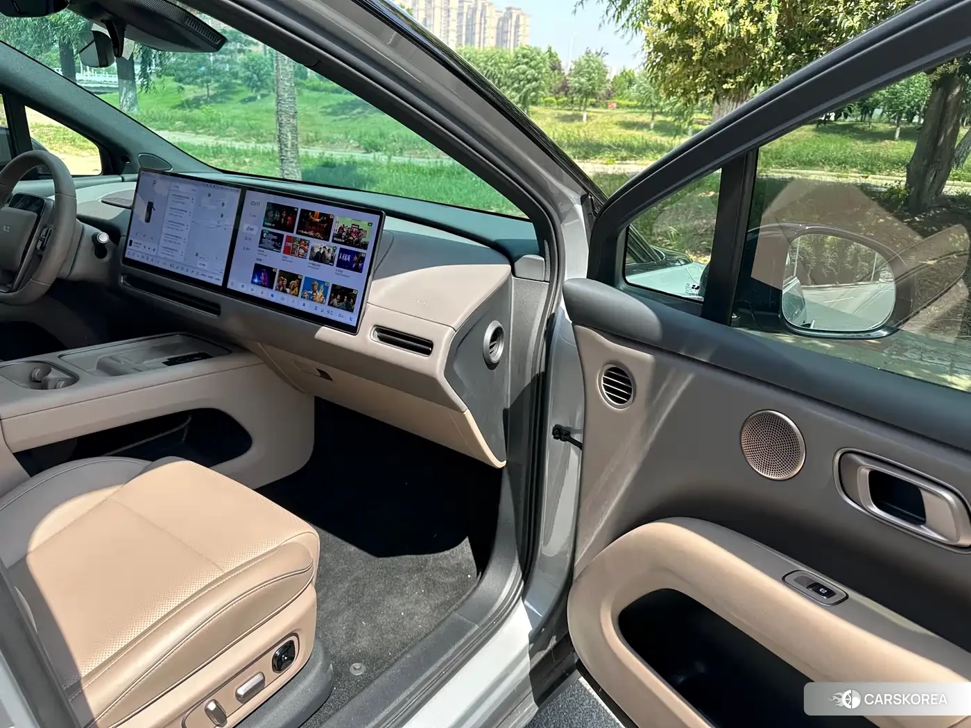 Ideal car Ideal i6 2026 Silver/gray из Китая, фото 2