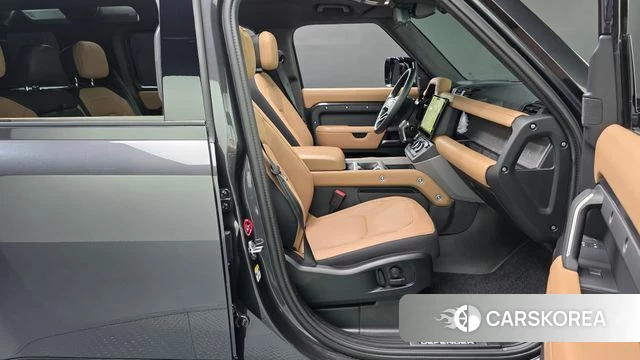 Land Rover Defender (L663) 2026 Серый из Кореи, фото 2