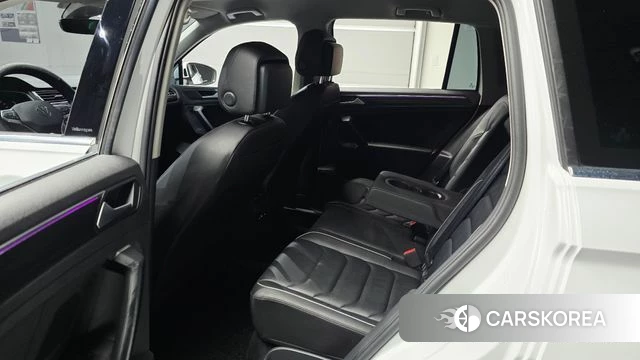 Volkswagen Tiguan second Generation 2021 Белый из Кореи, фото 2