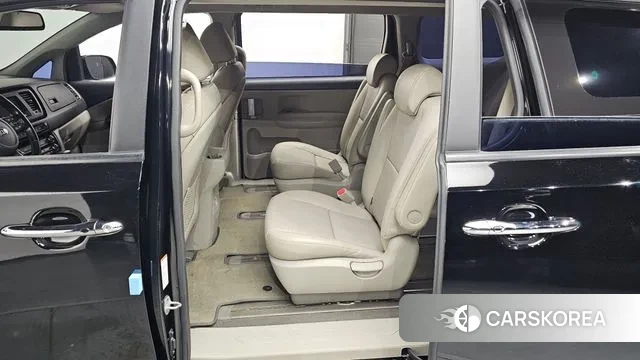 Kia The New Carnival 2019 Черный из Кореи, фото 2