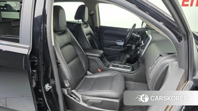 Chevrolet (GM Daewoo) Real New Colorado 2021 Черный из Кореи, фото 2