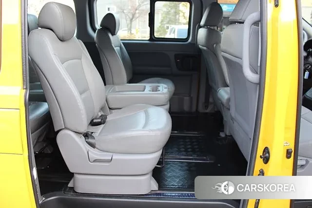 Hyundai The New Grand Starex 2018 Желтый из Кореи, фото 2