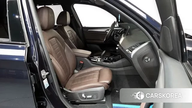 BMW X3 (G01) 2021 Черный из Кореи, фото 2